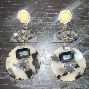 Tortoise Dangling Earrings - Studded Tan, Gold & Black Accents